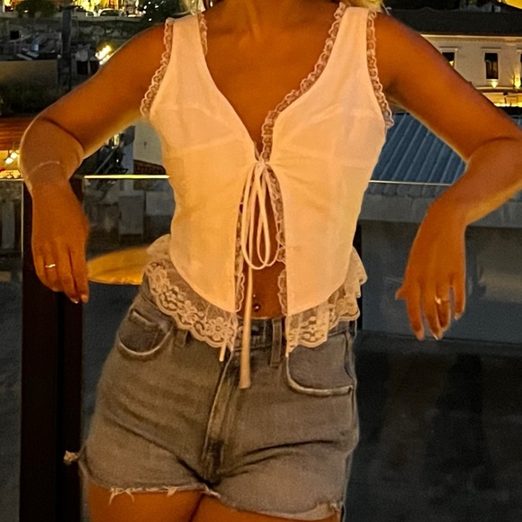 LIONESS lace top - Picture 1 of 4